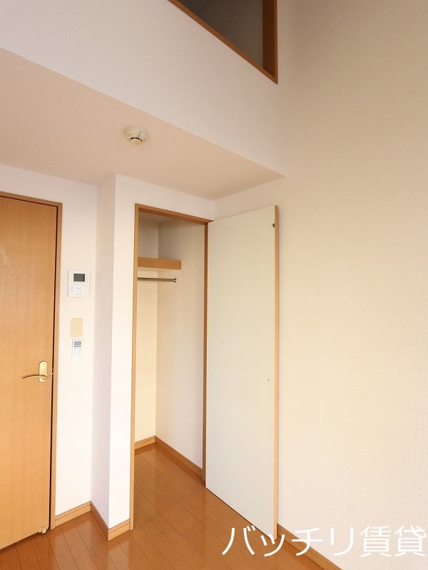 収納　同型タイプの為、現状を優先致します。