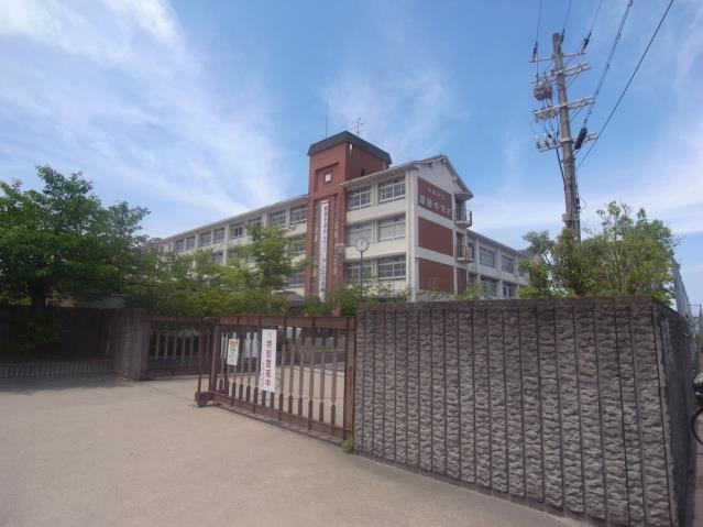 中学校　奈良市立都跡中学校（中学校）まで992m