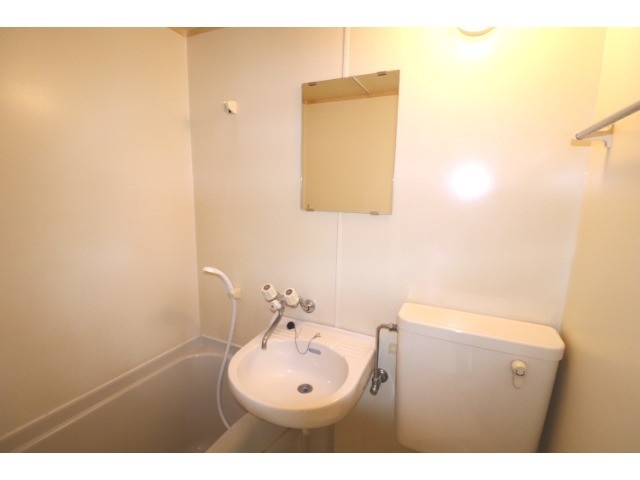 洗面設備　コンパクトな洗面！