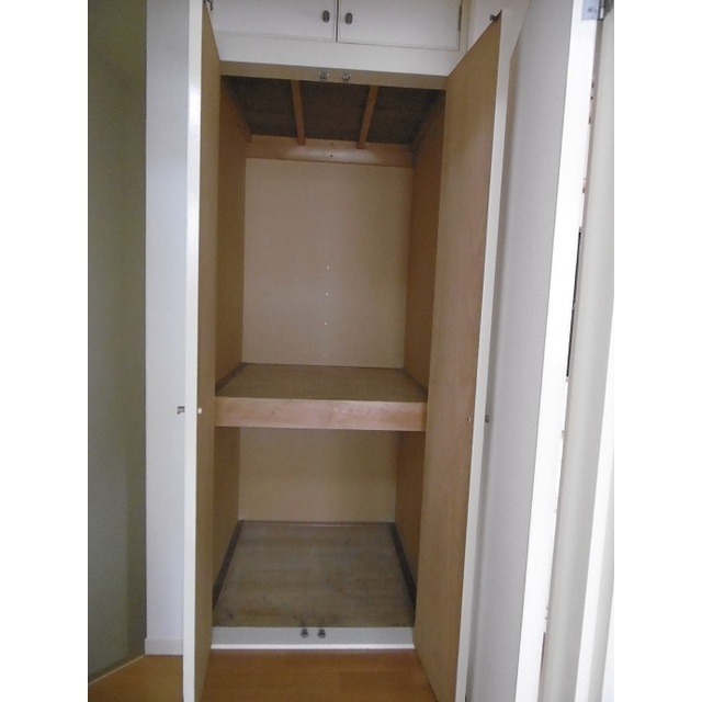 収納　洋室収納