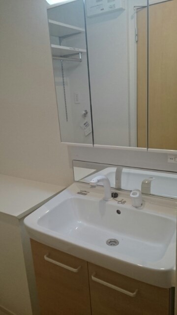 洗面設備　洗髪洗面化粧台