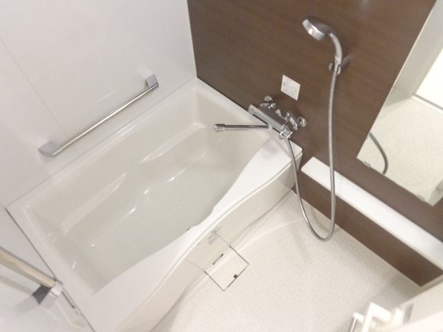 バス・シャワールーム　浴室