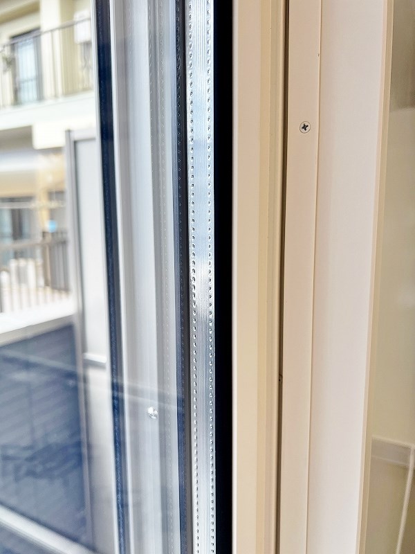 その他設備　★調温に長けていて電気代の節約に♪防音性もバッチリ！ペアガラ