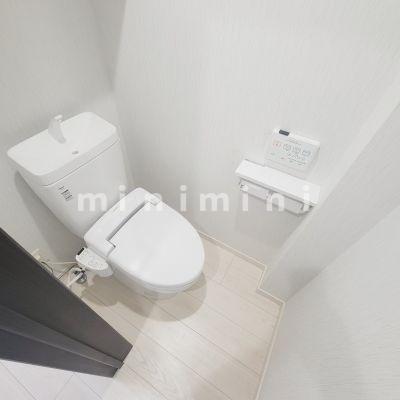 トイレ　※写真は別号室のものですので現状優先とさせていただきます