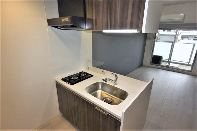 キッチン　コンパクトなキッチンで掃除もラクラク