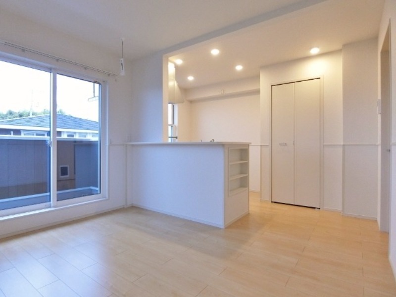 居室・リビング　図面と現状に相違がある場合には現状を優先