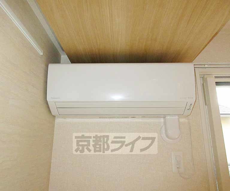 その他設備　エアコン付き・