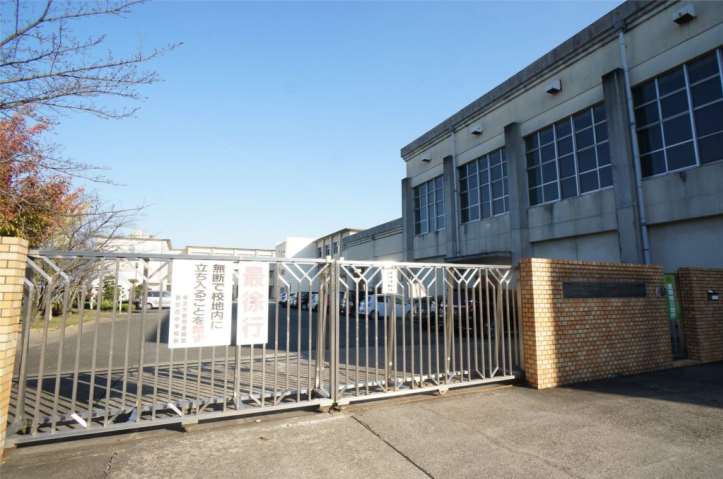 病院　香芝市立香芝西中学校（病院）まで1090m