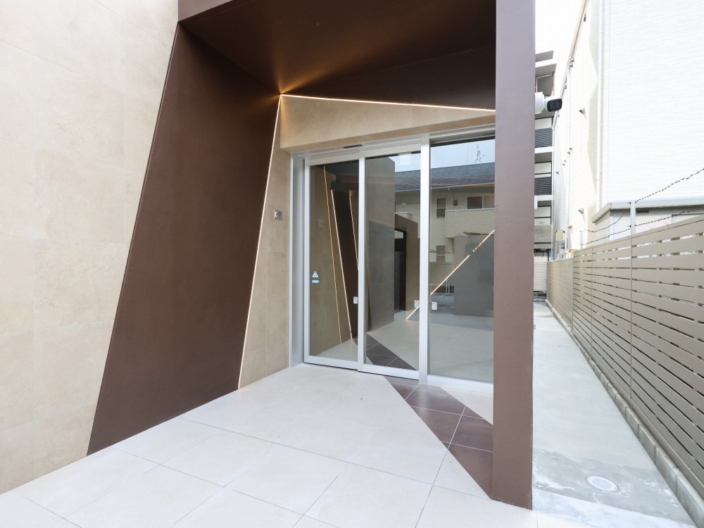 エントランス　エントランス