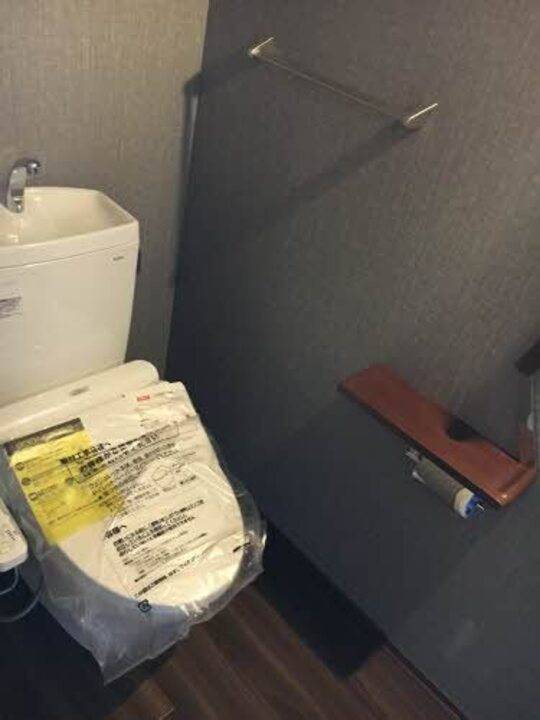 トイレ　トイレ