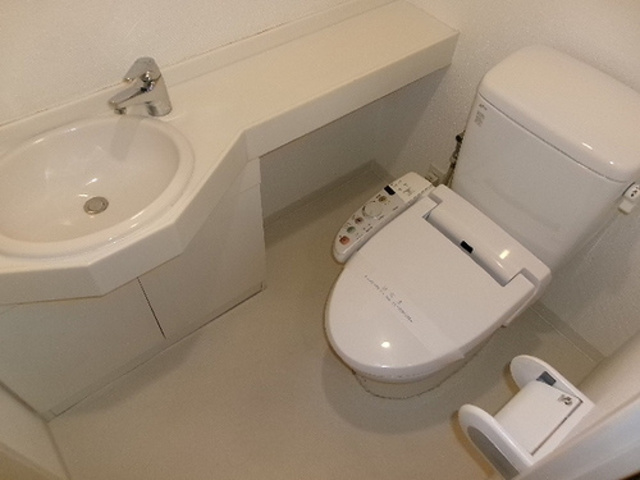 トイレ　シャワートイレ