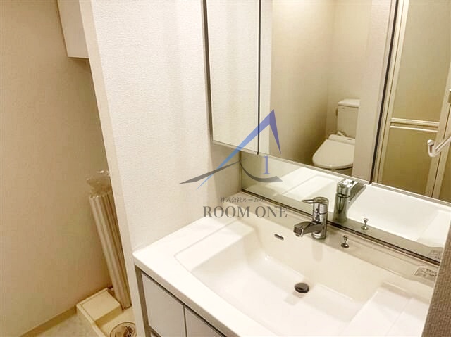 洗面設備　独立洗面台です。