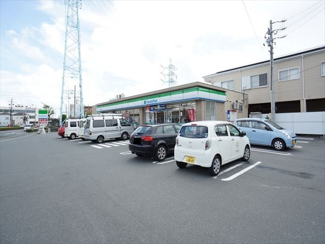 コンビニ　ファミリーマート　浜松植松店（コンビニ）まで400m