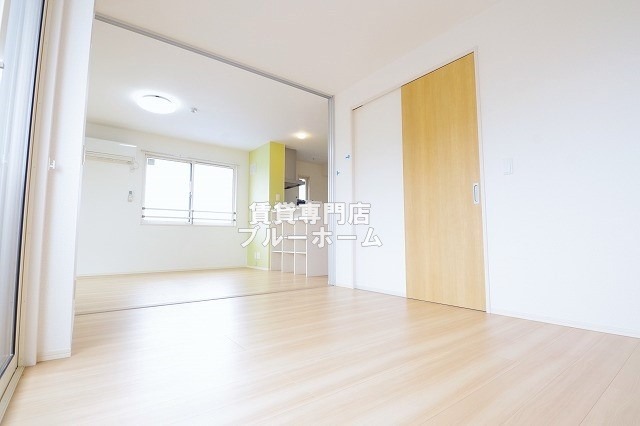 その他部屋・スペース　5.32帖の明るい洋室！