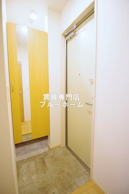 玄関　きれいな玄関スペース！