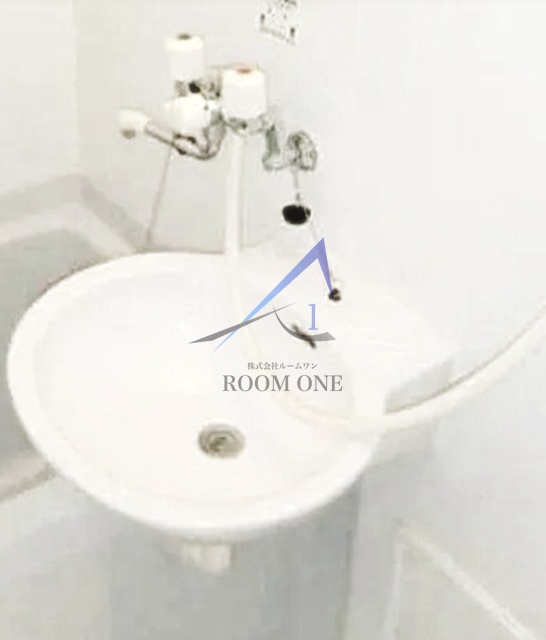 洗面設備　洗面台です。