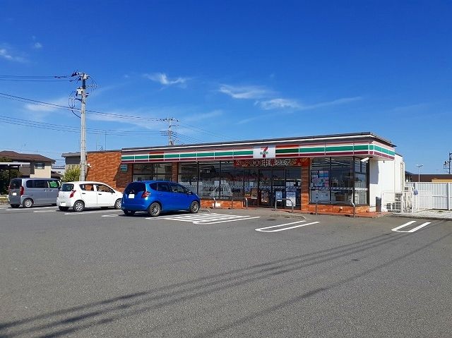 コンビニ　セブンイレブン　館林近藤町店（コンビニ）まで130m