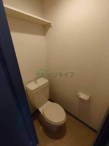 トイレ　別部屋の参考写真で御座います。