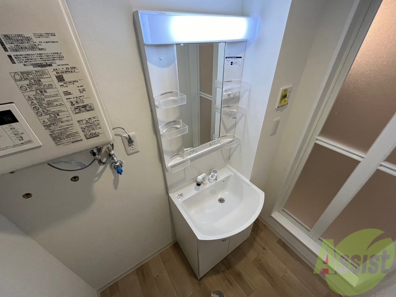 洗面設備　朝の身支度に欠かせない独立洗面台もございます！