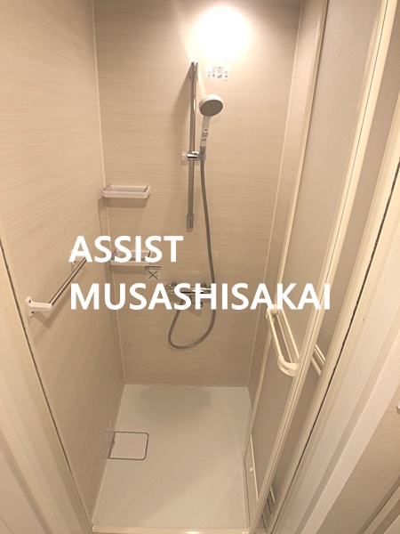 バス・シャワールーム　写真：設備同仕様の別物件です