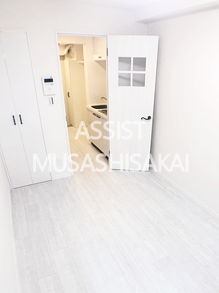 居室・リビング　写真：設備同仕様の別物件です