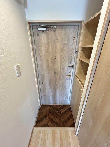 玄関　リビングです