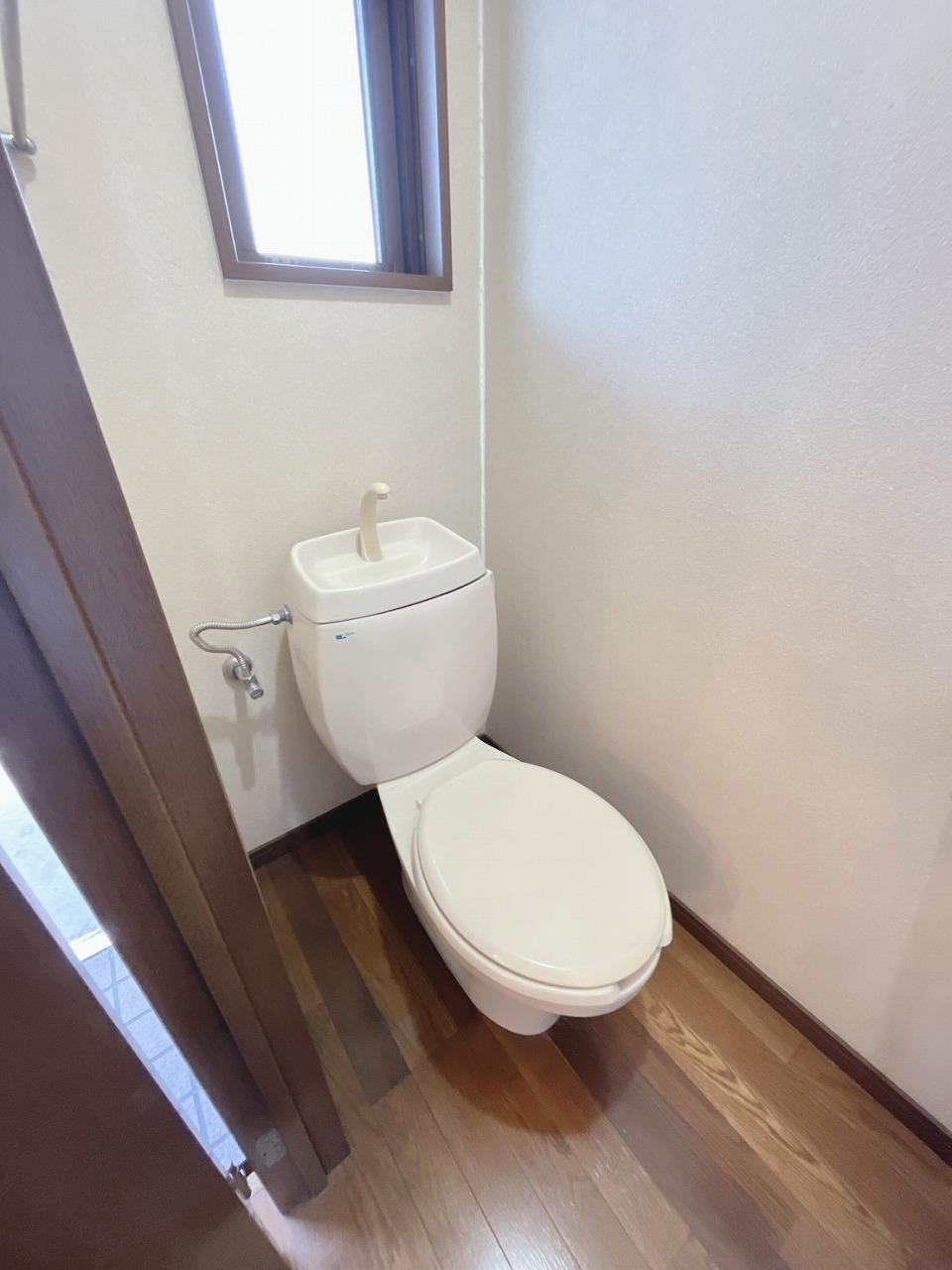 トイレ　トイレ