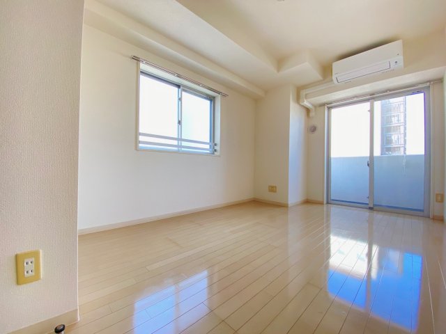 居室・リビング　※反転・角部屋タイプ