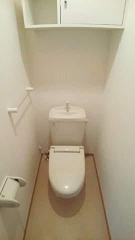 トイレ　落ち着いたトイレです