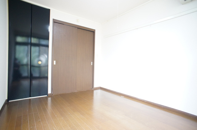 その他部屋・スペース　フローリング調の清潔感あるお部屋☆