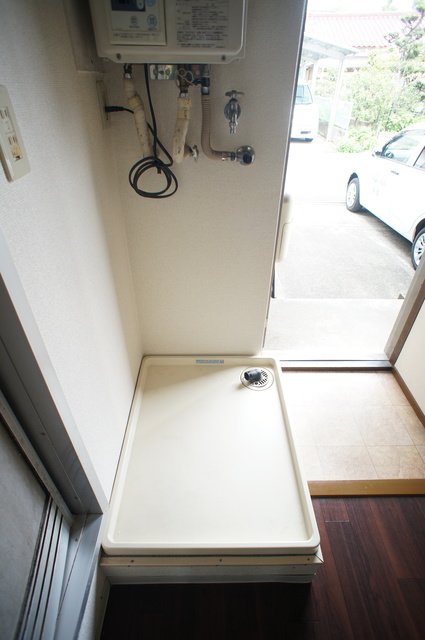 その他　雨の日でもお洗濯ができる！室内洗濯機置場付です☆