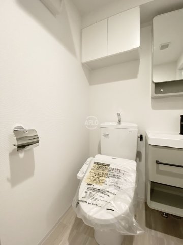 トイレ　レジデンス難波南　温水洗浄便座