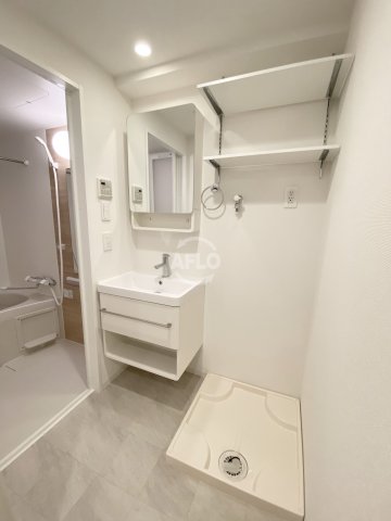 洗面設備　レジデンス難波南　洗面脱衣所