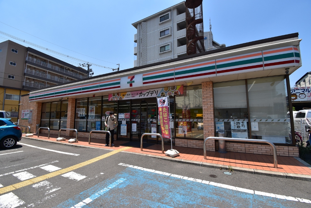 コンビニ　セブンイレブン 寝屋川音羽町店（コンビニ）まで536m