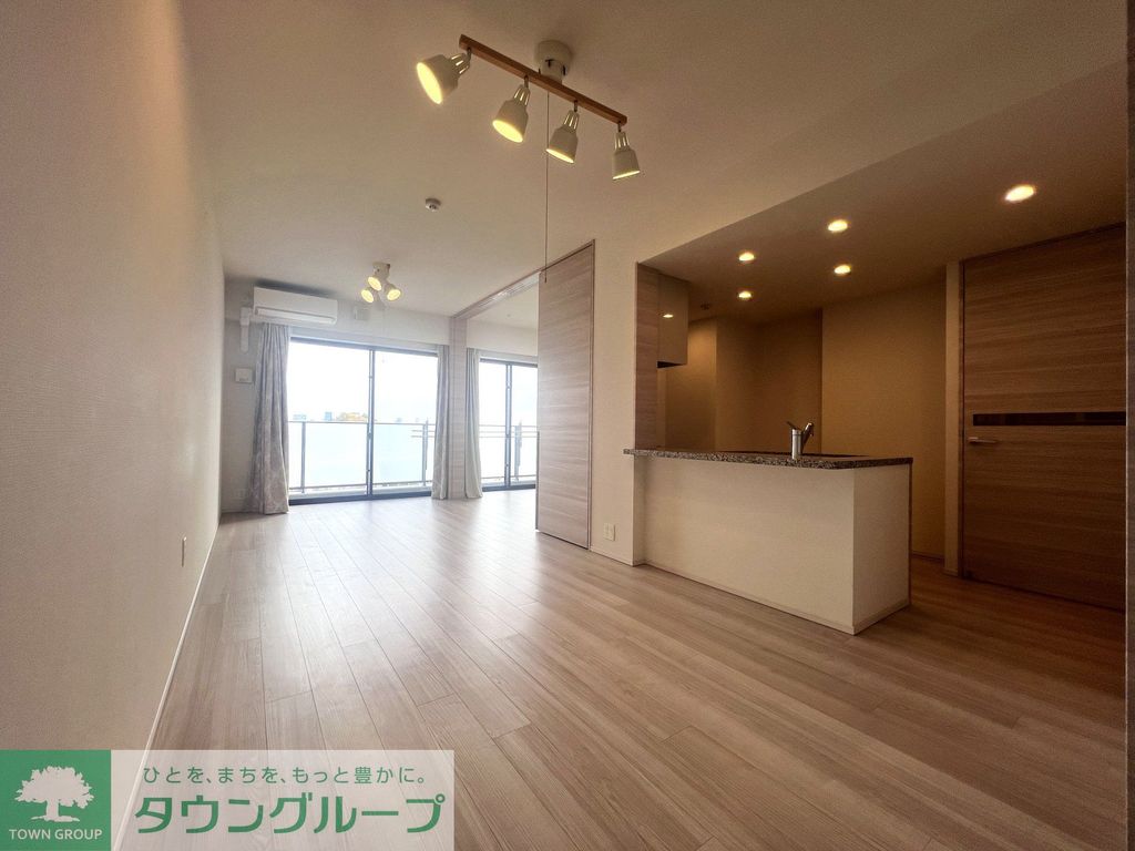 居室・リビング　クリーニング前です。