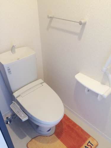 トイレ　保温洗浄機能付き♪