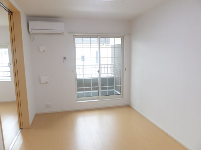 眺望　キッチンから見たＬＤＫの眺めです。