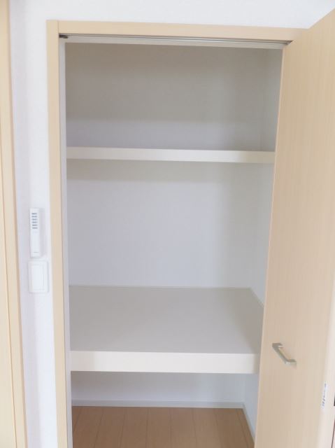 収納　南側居室の収納です。