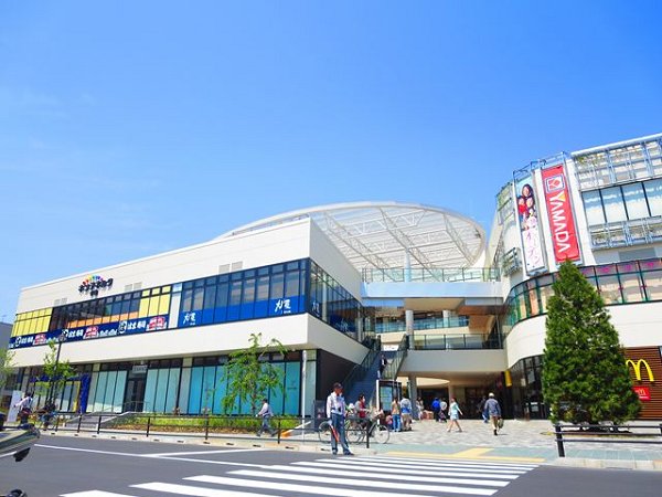 ショッピングセンター　ポンテポルタ千住（ショッピングセンター）まで325m