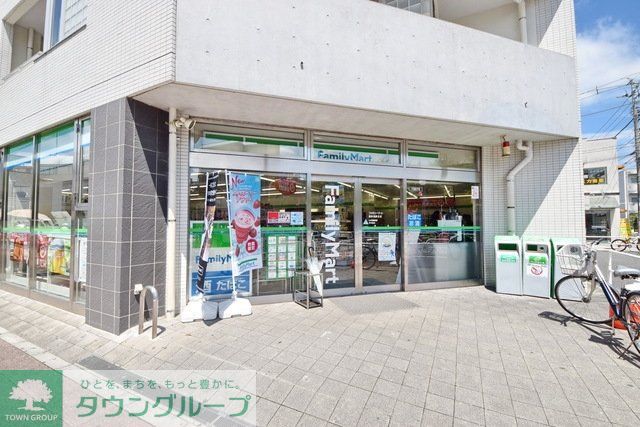 コンビニ　ファミリーマート（コンビニ）まで356m