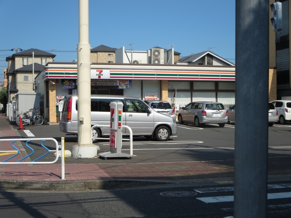 コンビニ　セブンイレブン江戸川中央店（コンビニ）まで318m