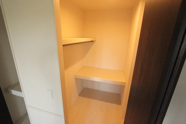 収納　ウォークインクロゼットでたっぷり収納♪