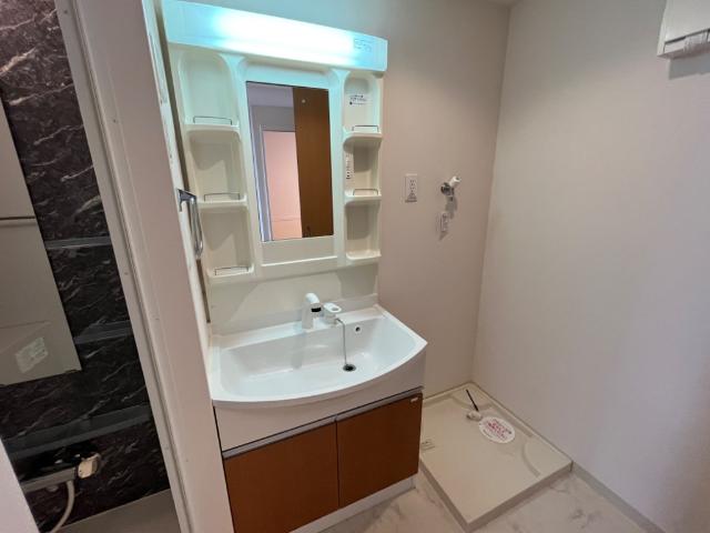 洗面設備　洗髪洗面化粧台