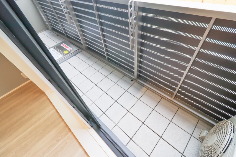 バルコニー　図面と現状に相違がある場合には現状を優先