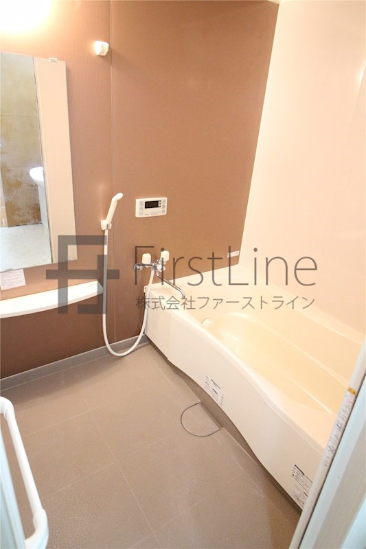 バス・シャワールーム　別号室の写真です