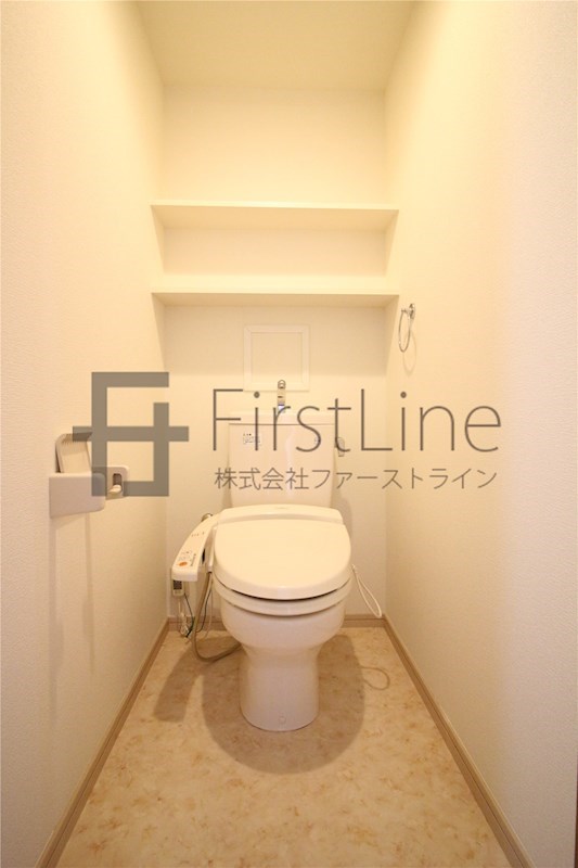 トイレ　別号室の写真です