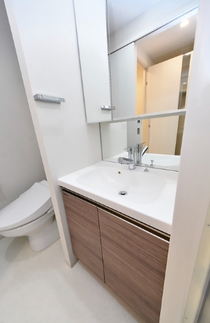 洗面設備　☆きれいな独立洗面台☆