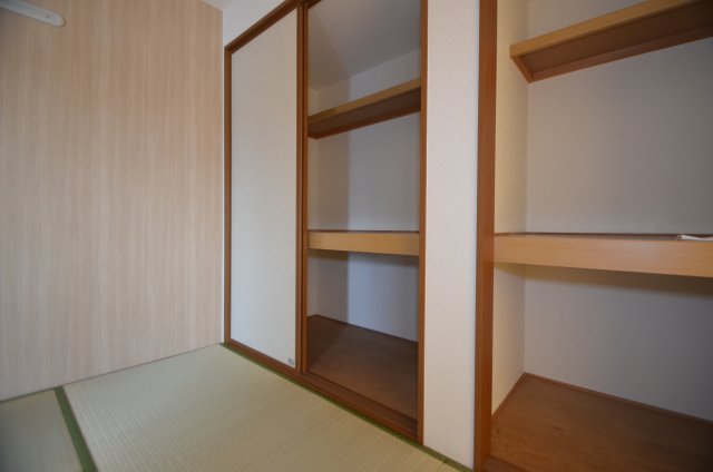 収納　和室押入