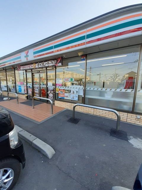 コンビニ　セブンイレブン（コンビニ）まで400m