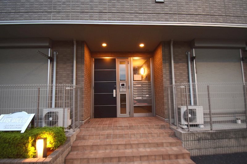 エントランス　☆オートロック完備☆
